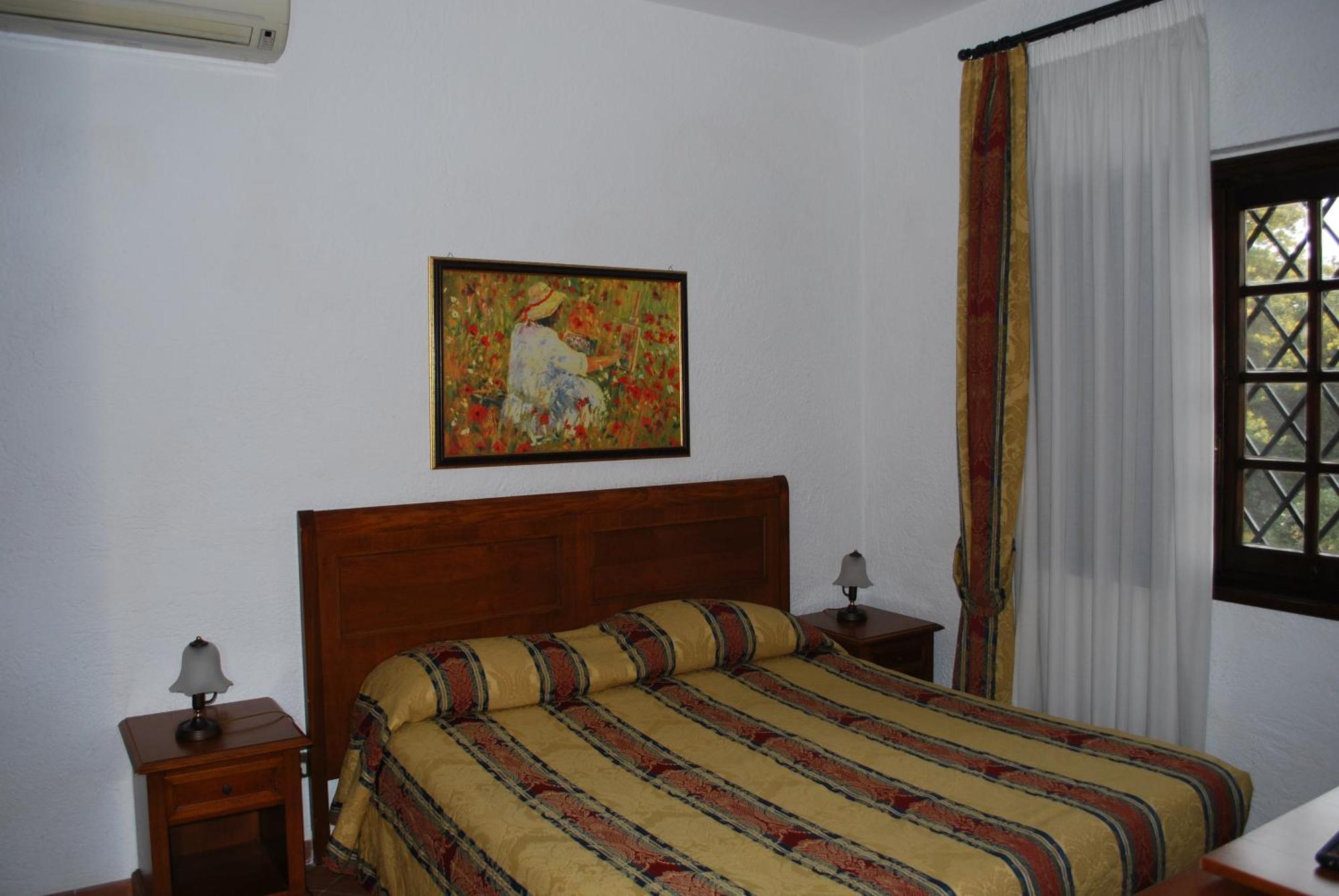Lägenhetshotell Casale Mostacciano 3*