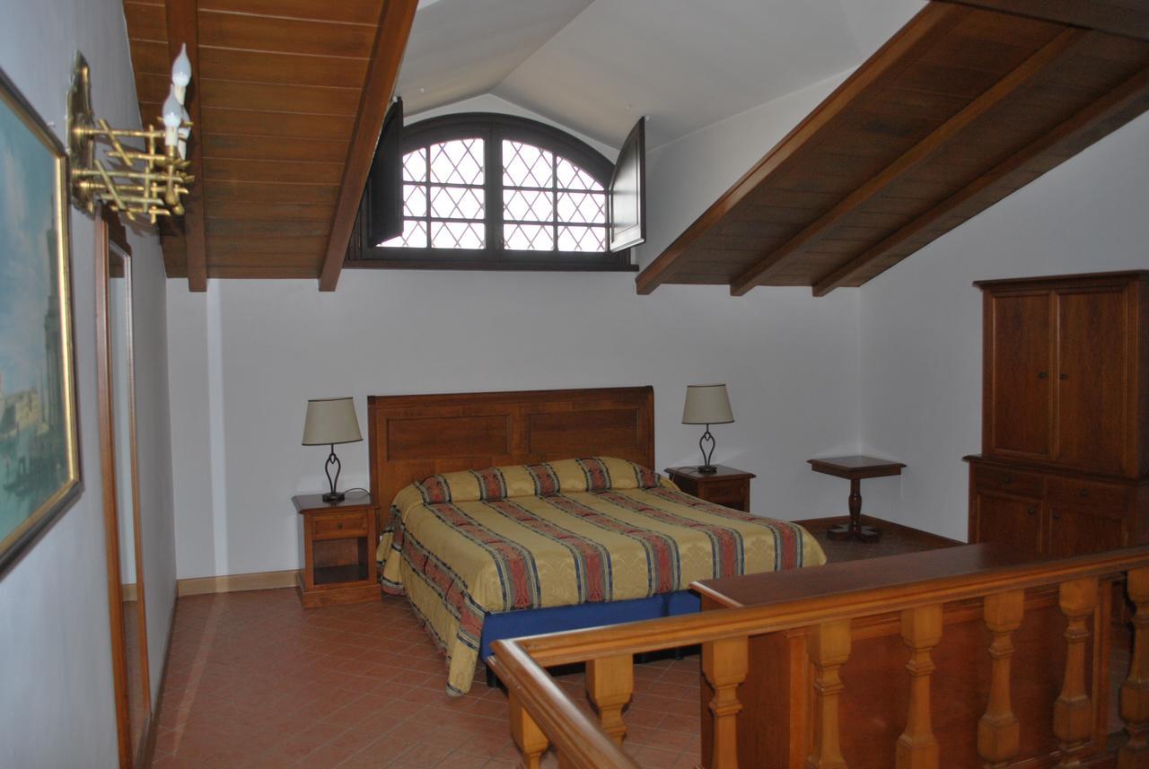 Casale Mostacciano Lägenhetshotell